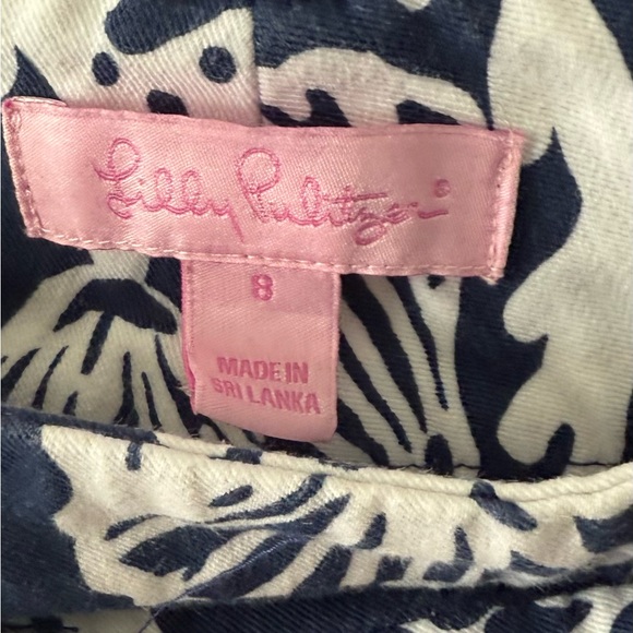 Lily Pulitzer Navy and White tropical print cropped Pants
Size 8 - Picture 4 of 4